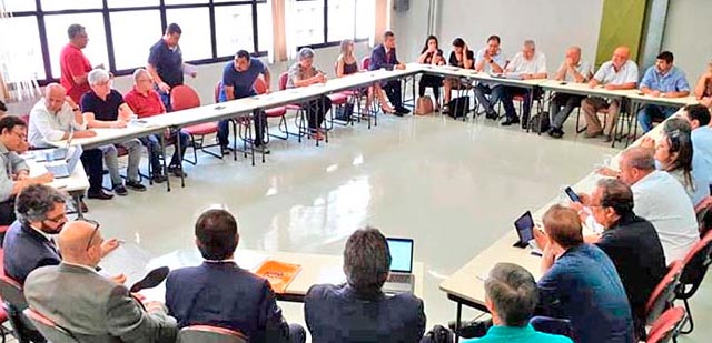 Centrais em reunião no Dieese. Foto: Agência Sindical