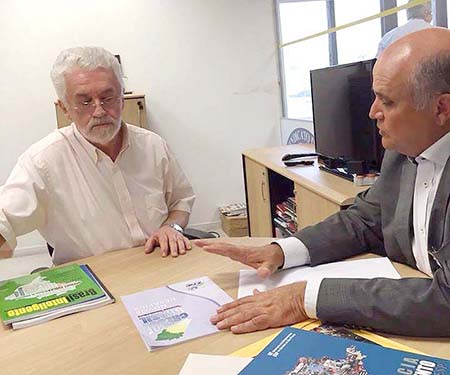 João Felício (à esq.) em conversa com Murilo Pinheiro, presidente da CNTU