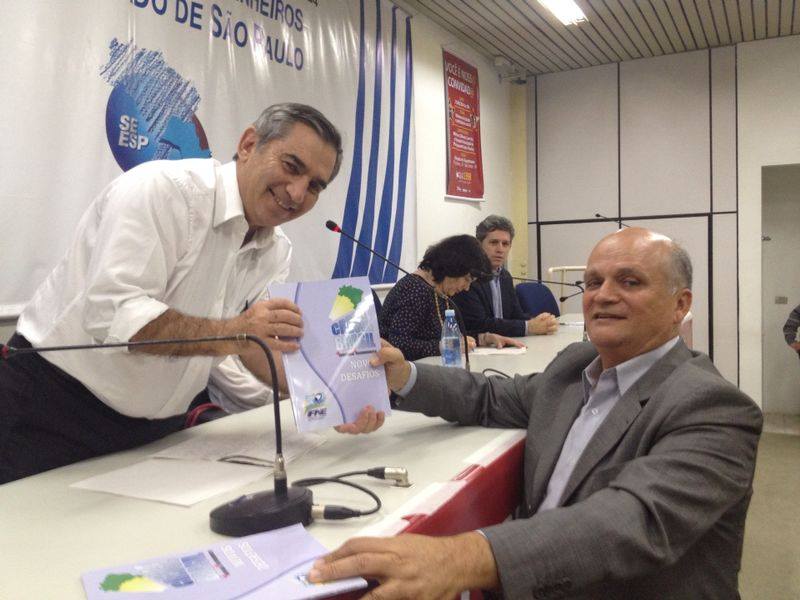 29082014-110850-entregacrescebraogilbertocarvalho