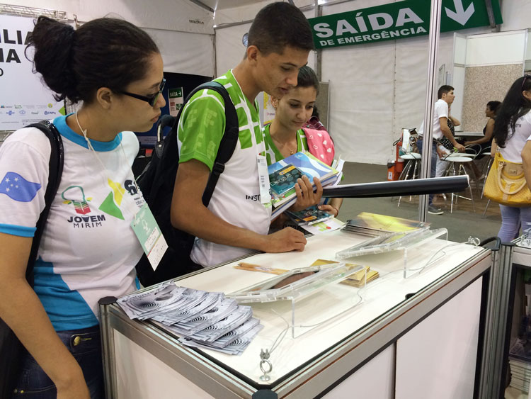 Alunos que participaram do desafio / Divulgação 01102014-090440-imgsbpc-app