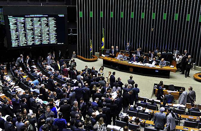 27052015-075203-plenario
